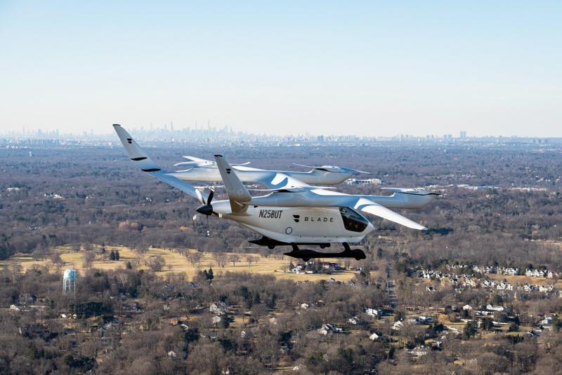 Blade と BETA がニューヨークで電気式垂直離着陸機の歴史的な飛行を完了